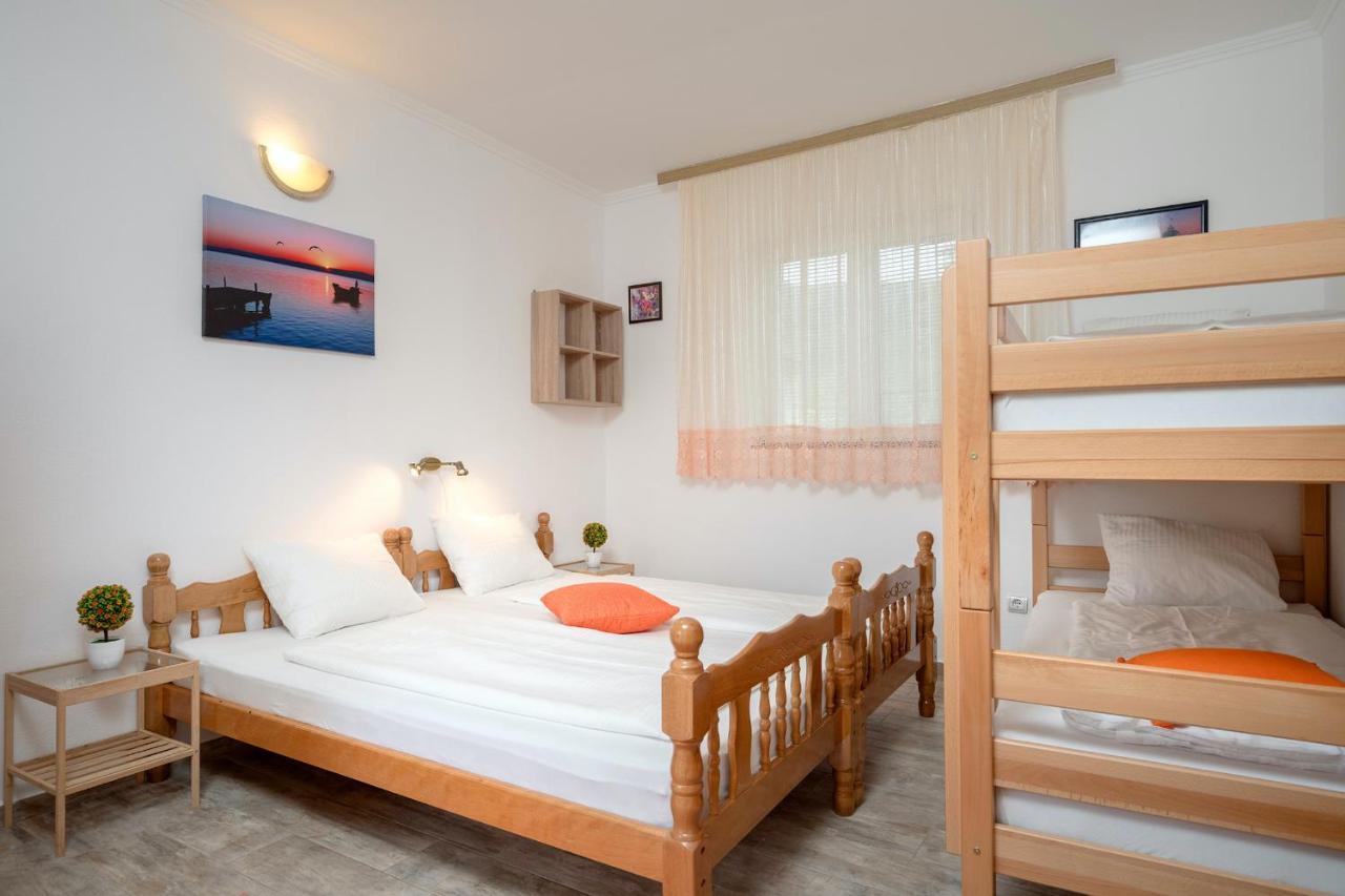 Villa Rosa Jelsa  Extérieur photo