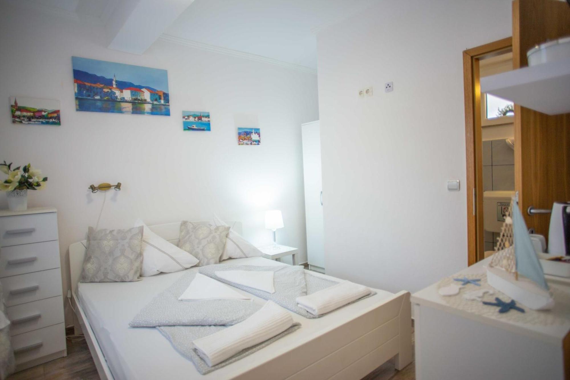 Villa Rosa Jelsa  Extérieur photo